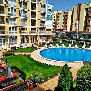 Apartmanhotel Flores Park, Napospart